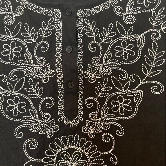 Susan Graver Style Embroidered Blouse Top Women's Medium Black Linen Blend Boho - Picture 4 of 7